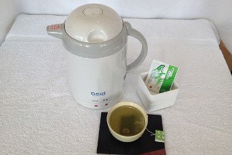 Thermo pot and Japanese tea